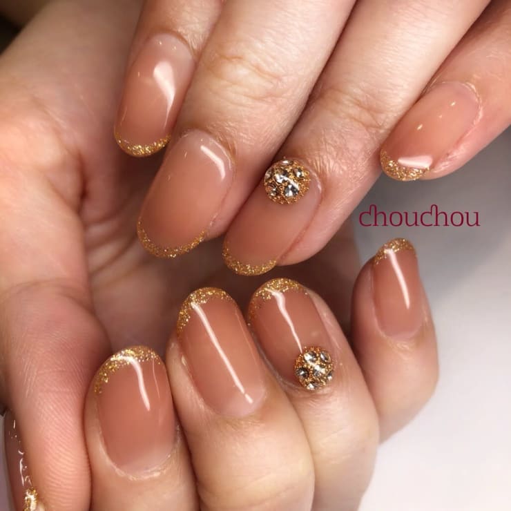 透け感が綺麗な大人グラデーション Nail Salon Chou Chou ネイルサロンシュシュ のネイルデザイン ネイル まつげサロン を予約するなら楽天ビューティ