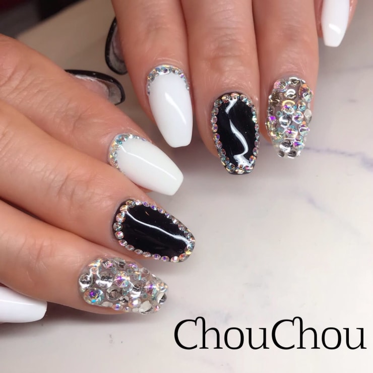 キラキラネイル Nail Salon Chou Chou ネイルサロンシュシュ のネイルデザイン ネイル まつげサロンを予約するなら楽天ビューティ