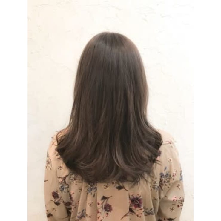Flor 戸塚 くびれセミディ 大人ベージュブラン Flor フロール のヘアスタイル 美容院 美容室を予約するなら楽天ビューティ