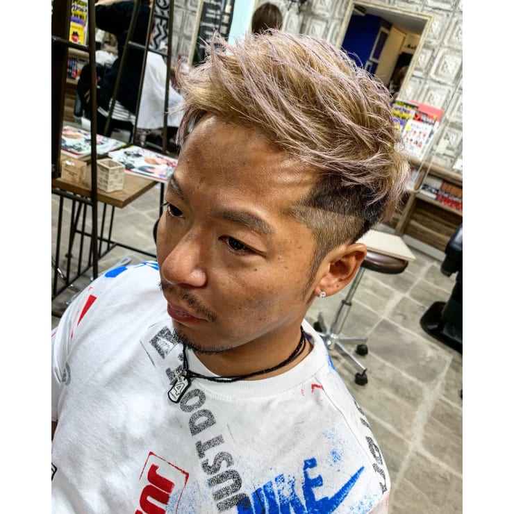 大人ジェットモヒカン メンズ専門サロン Jade With Akros ジェイド ウィズ アクロス のヘアスタイル 美容院 美容室を予約するなら楽天ビューティ