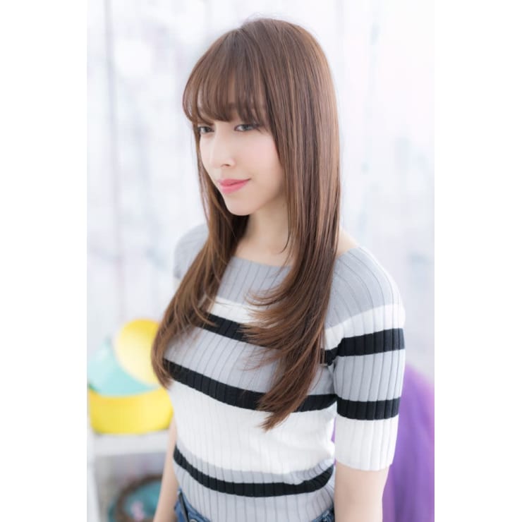 縦長iラインフォルムで 小顔見せ透明感ロングストレート Miq 赤羽店 ミック のヘアスタイル 美容院 美容室を予約するなら楽天ビューティ
