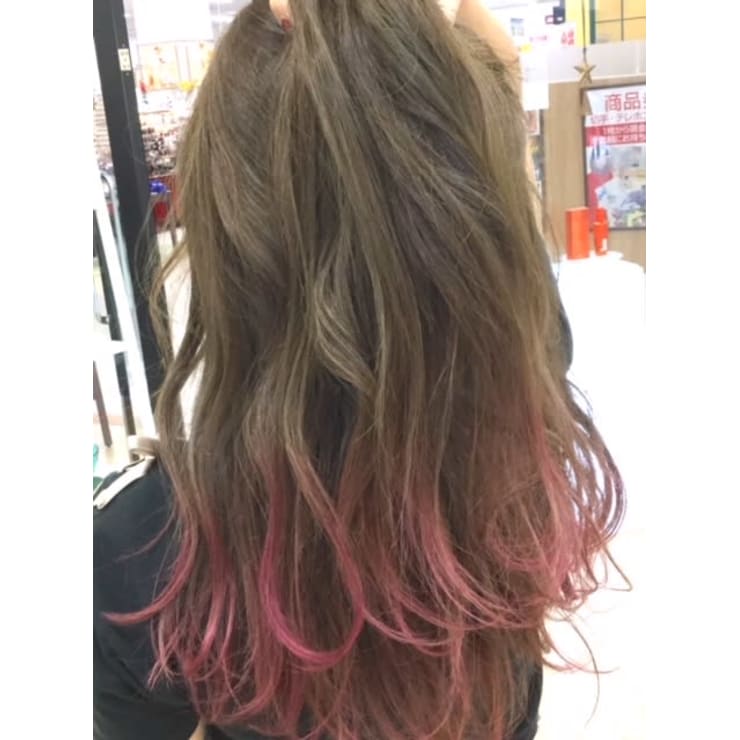 アッシュ ピンク グラデーション Misesu Life Cooadinate Theater ミセスライフコーディネートシアター のヘアスタイル 美容院 美容室を予約するなら楽天ビューティ