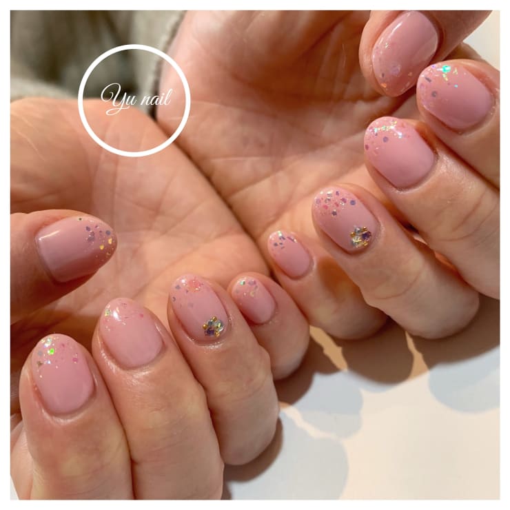 大人上品ネイル Yu Nail ユーネイル のネイルデザイン ネイル まつげサロンを予約するなら楽天ビューティ