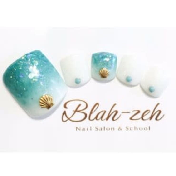 グラデーション 貝殻ネイル Blah Zeh ブラゼ のネイルデザイン ネイル まつげサロンを予約するなら楽天ビューティ