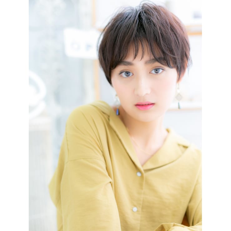 くせ毛風ニュアンスショートで洗練大人女子 エアリーショート | COVER