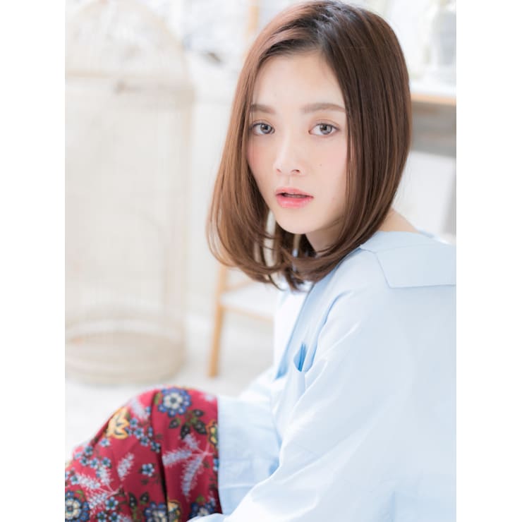 前下がりの小顔ストレートIカールミディ ニュアンスカール