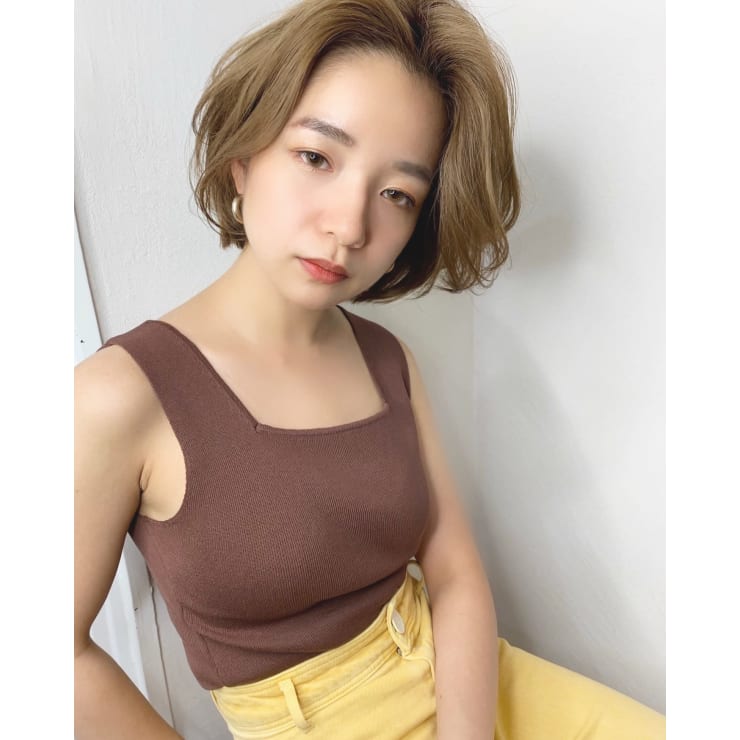 立ち上げバングのショートボブ K279 Lila By Afloat レイラバイアフロート のヘアスタイル 美容院 美容室を予約するなら楽天ビューティ