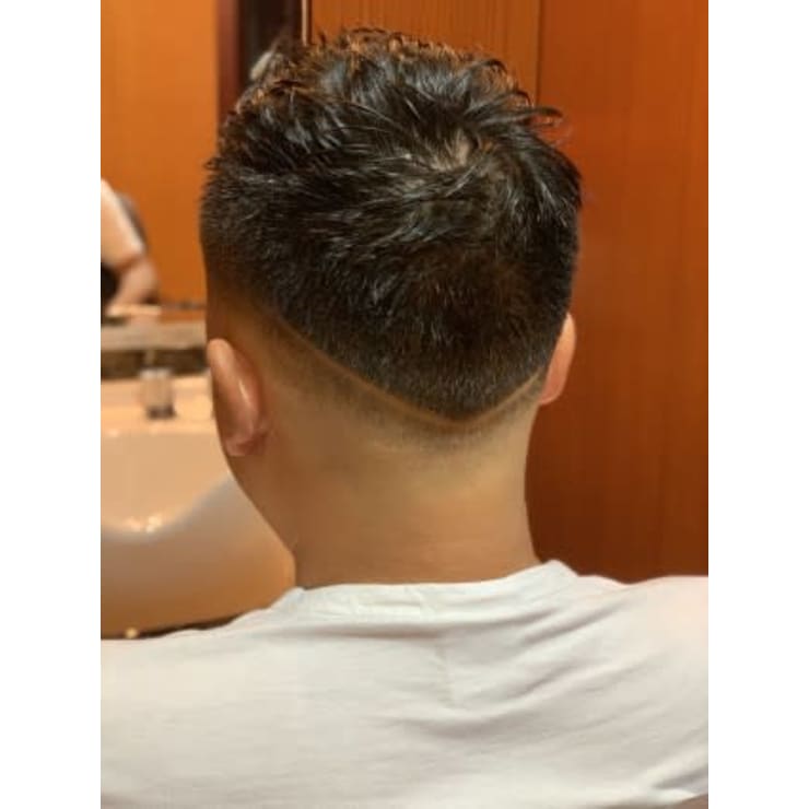 バーバーヘアー V字ライン スキンフェード | ヘアーモードキクチ 銀座