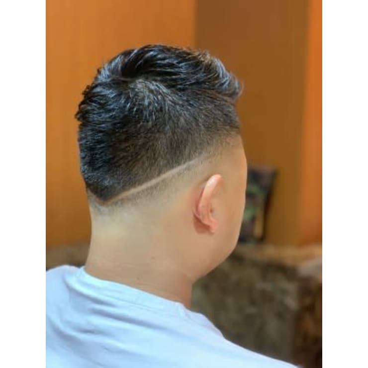 バーバーヘアー V字ライン スキンフェード | ヘアーモードキクチ 銀座