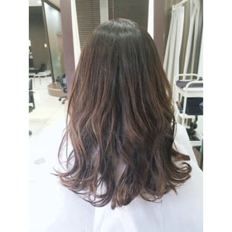 グレイッシュブラウンカラー Newi 池袋 ネウィ イケブクロ のヘアスタイル 美容院 美容室を予約するなら楽天ビューティ グレイッシュブラウンカラー Newi 池袋 ネウィ イケブクロ のヘアスタイル 美容院 美容室を予約するなら楽天ビューティ