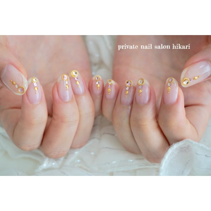 ツヤツヤクリアストーンネイル Private Nail Salon Hikari プライベートネイルサロンヒカリ のネイルデザイン ネイル まつげサロンを予約するなら楽天ビューティ ツヤツヤクリアストーンネイル Private Nail Salon Hikari プライベートネイルサロンヒカリ のネイルデザイン ネイル まつげサロンを予約するなら楽天ビューティ