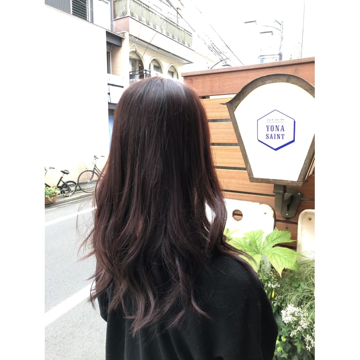 ピンクダークブラウン Yona Saint ヨナサン のヘアスタイル 美容院 美容室を予約するなら楽天ビューティ