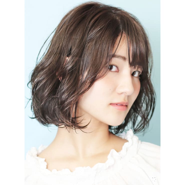 結べるボブ 石田ゆり子さん風パーマボブ Beautrium Ginza ビュートリアム のヘアスタイル 美容院 美容室を予約するなら楽天ビューティ