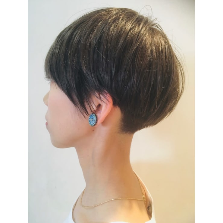 ピアスが映えるショートスタイル Renjishi Kichijoji レンジシ のヘアスタイル 美容院 美容室を予約するなら楽天ビューティ