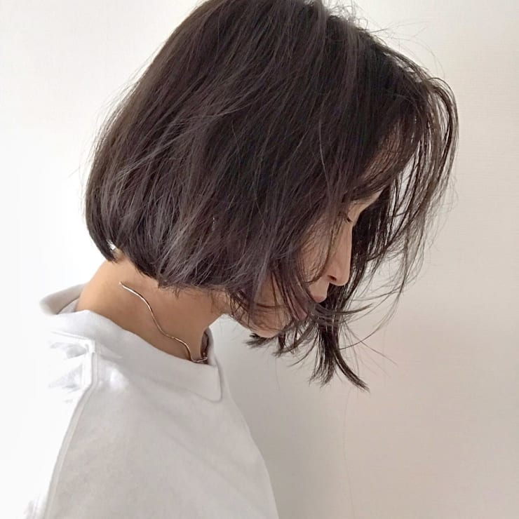 スライドカットで毛先に動きをだした重めボブへアー Beautrium 福岡 ビュートリアム のヘアスタイル 美容院 美容室を予約するなら楽天ビューティ