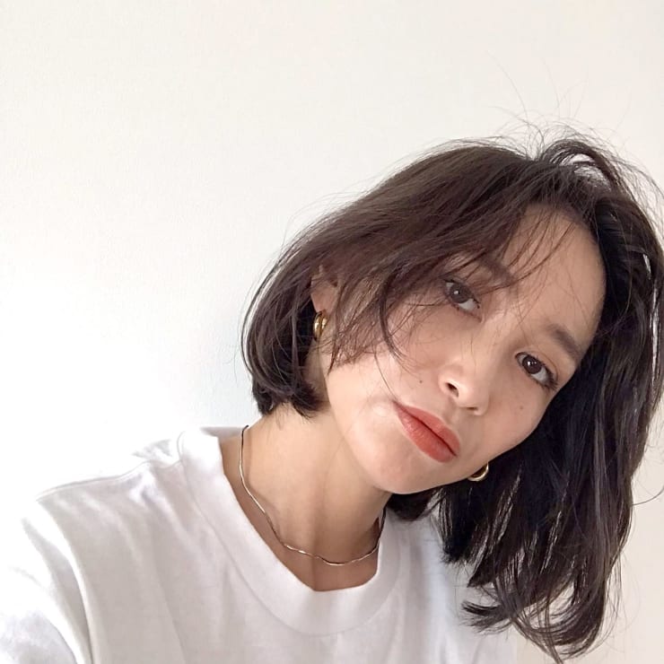 スライドカットで毛先に動きをだした重めボブへアー Beautrium 福岡 ビュートリアム のヘアスタイル 美容院 美容室を予約するなら楽天ビューティ