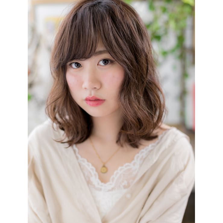 外ハネが大人かわいいくせ毛風エアリーボブ ふわミディ | COVER HAIR