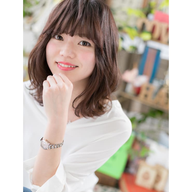 大人かわいい♪くせ毛風くびれセミディ 厚めバング | COVER HAIR bliss