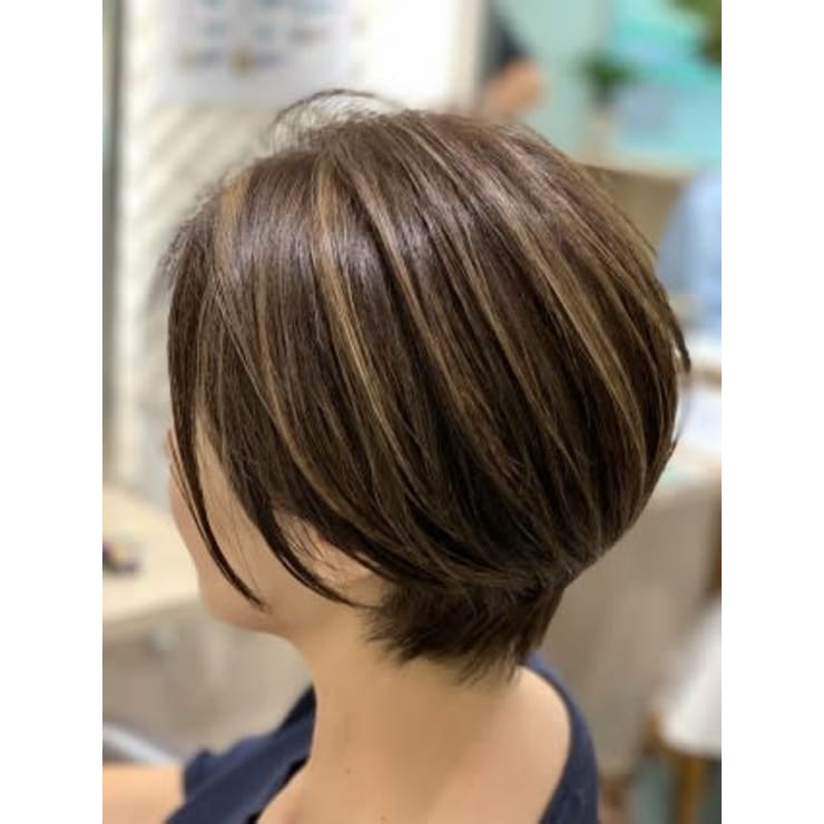 ナチュラルショートボブfeat 育ハイライト Neaf ニーフ のヘアスタイル 美容院 美容室を予約するなら楽天ビューティ
