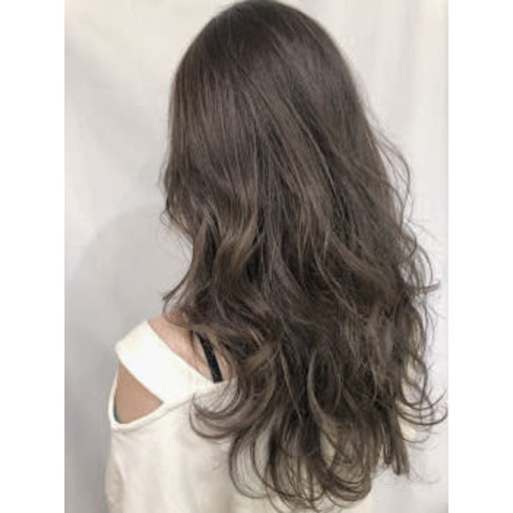 スモーキーグレージュ E M A Assort イーエムエーアソート のヘアスタイル 美容院 美容室を予約するなら楽天ビューティ スモーキーグレージュ E M A Assort イーエムエーアソート のヘアスタイル 美容院 美容室を予約するなら楽天ビューティ