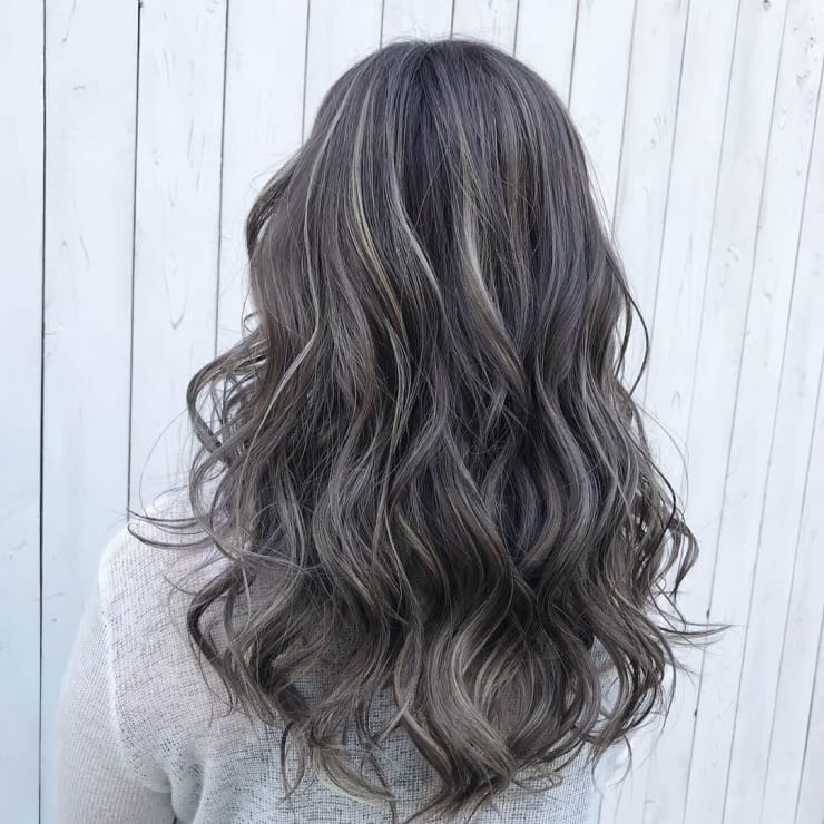 グレージュカラーの3dハイライト Lohas ロハス のヘアスタイル 美容院 美容室を予約するなら楽天ビューティ