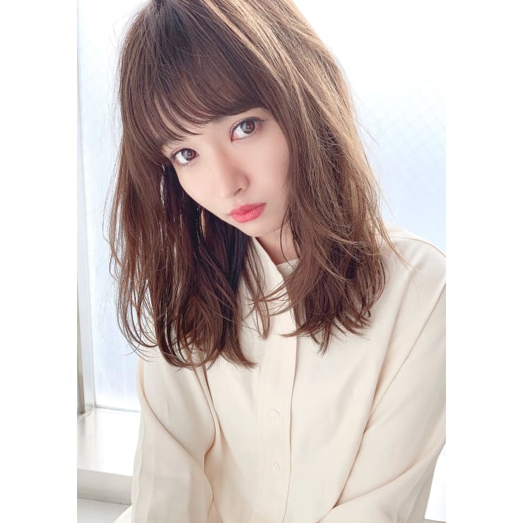 シースルーバングミディアムヘア H 751 Alice By Afloat アリスバイアフロート のヘアスタイル 美容院 美容室を予約するなら楽天ビューティ