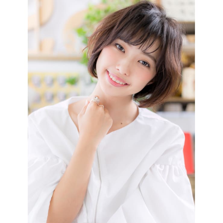 耳かけも 斜めバング 前下がりの黒髪大人ボブ ヘアアレンジ Cover Hair Bliss 上尾西口店 髪質改善 縮毛矯正 ヘッドスパ カバー ヘアブリス アゲオニシグチテン のヘアスタイル 美容院 美容室を予約するなら楽天ビューティ