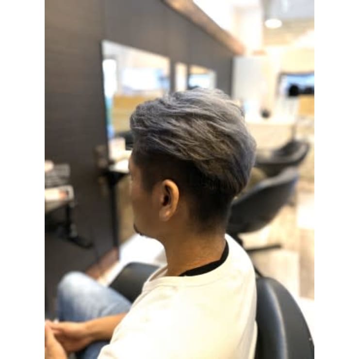 松戸 Alpha シルバーグレー Alpha アルファ のヘアスタイル 美容院 美容室を予約するなら楽天ビューティ