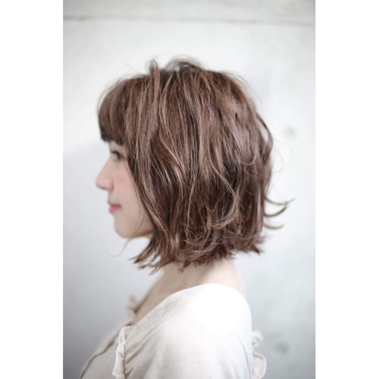 フワッとミディ Baroque Tokyo バロックトーキョー のヘアスタイル 美容院 美容室を予約するなら楽天ビューティ