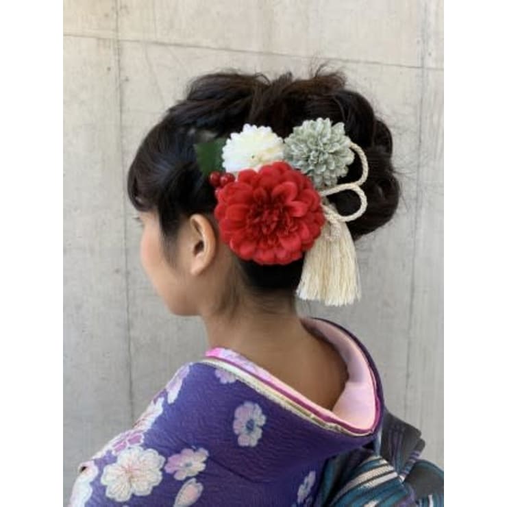振袖に似合うクール系アップ Emu International 春日部本店 エムインターナショナル のヘアスタイル 美容院 美容室を予約するなら楽天ビューティ