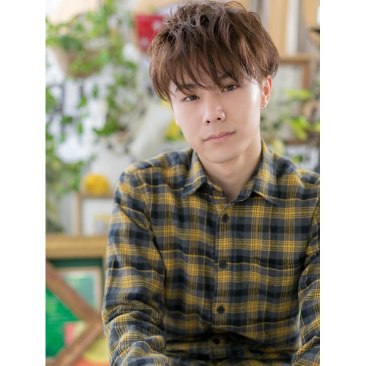 くせ毛風パーマのイケメン ソフトツーブロック 似合わせカット Cover Hair Bliss 大宮西口店 髪質改善 縮毛矯正 ヘッドスパ カバーヘアブリス オオミヤニシグチテン のヘアスタイル 美容院 美容室を予約するなら楽天ビューティ