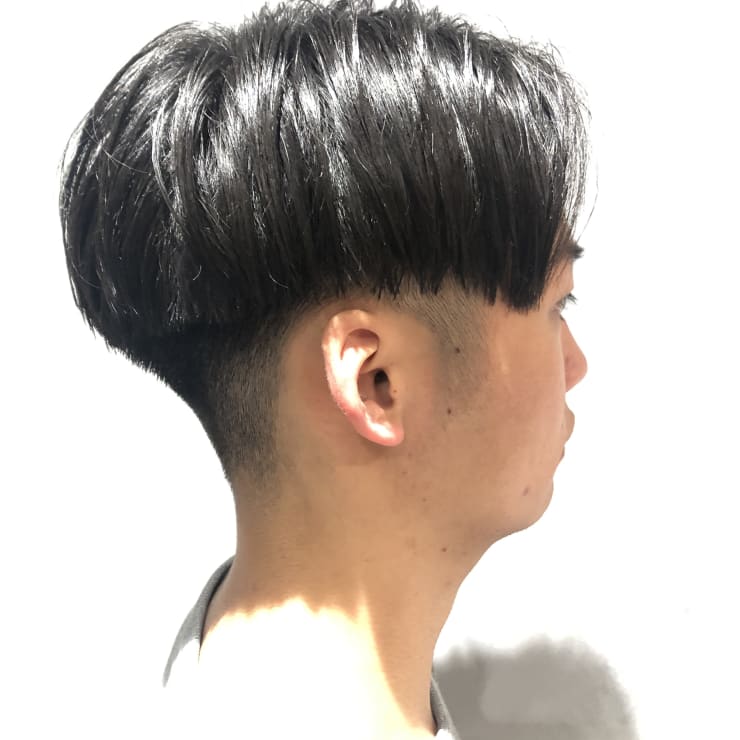 メンズセンターパート Grace By Afloat 梅田店 グレース バイ アフロート ウメダテン のヘアスタイル 美容院 美容室 を予約するなら楽天ビューティ