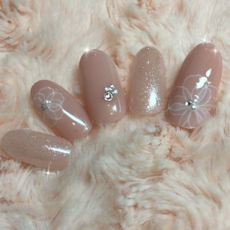 ワンカラー たらしこみフラワー Nail Classy ネイルクラッシー のネイルデザイン ネイル まつげサロンを予約するなら楽天ビューティ