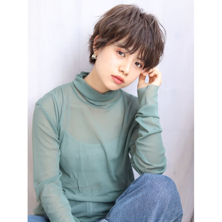 くせ毛風毛先パーマで作る大人マッシュショート Albero アルベロ のヘアスタイル 美容院 美容室を予約するなら楽天ビューティ
