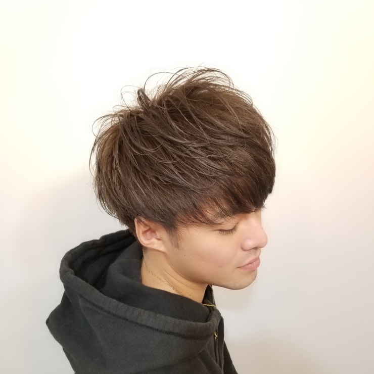 ネープレス ツーブロック メンズカラー マッシュ Loana Roppongi ロアナロッポンギ のヘアスタイル 美容院 美容室を予約するなら楽天ビューティ