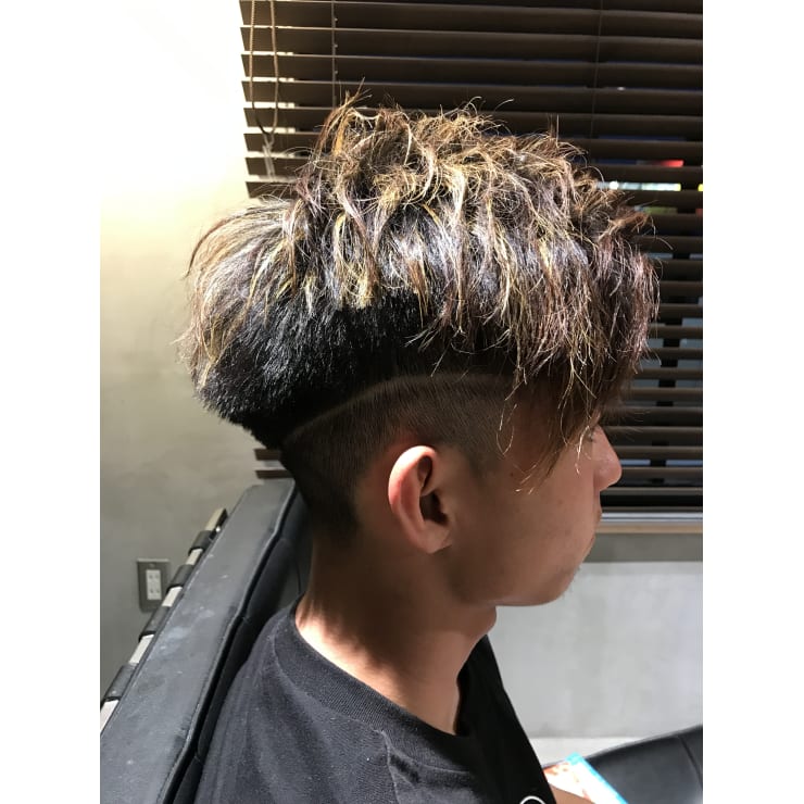 二段刈り上げライン Men S Hair Spice 駅前店 メンズ ヘア スパイス エキマエテン のヘアスタイル 美容院 美容室を予約するなら楽天ビューティ