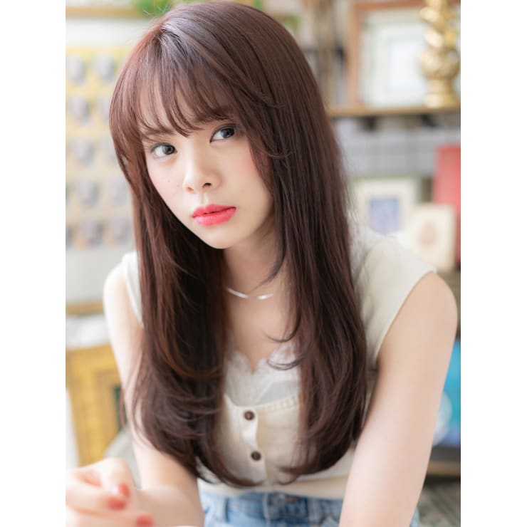 シースルーバング 外国人風ナチュラルレイヤー 大人かわいい Cover Hair Bliss 川口東口駅前店 カバーヘアブリス カワグチヒガシグチエキマエテン のヘアスタイル 美容院 美容室を予約するなら楽天ビューティ