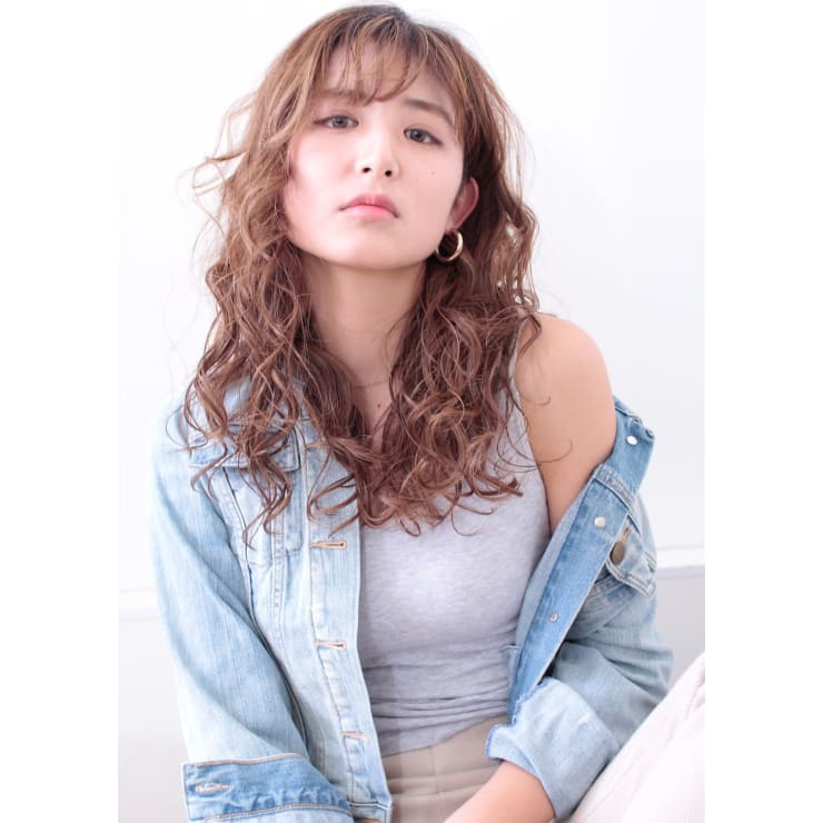 ａｓｈ自由が丘 遠藤まりえ 外国人風無造作ネオソバージュ Ash 自由が丘店 アッシュジユウガオカテン のヘアスタイル 美容院 美容室を予約するなら楽天ビューティ