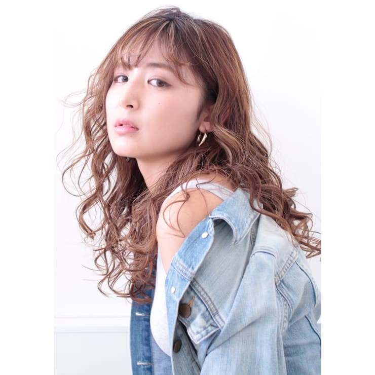 ａｓｈ自由が丘 遠藤まりえ 外国人風無造作ネオソバージュ Ash 自由が丘店 アッシュジユウガオカテン のヘアスタイル 美容院 美容室を予約するなら楽天ビューティ