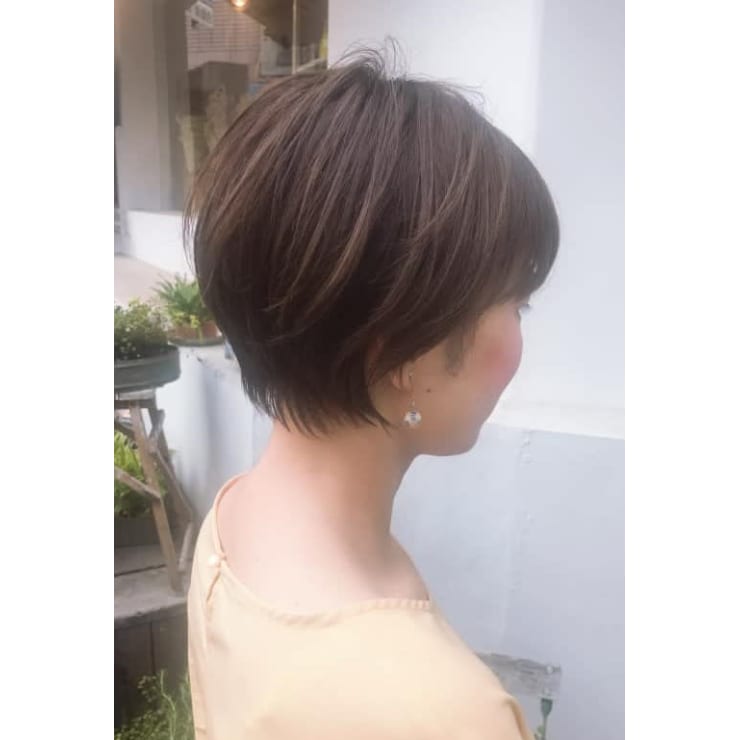 前下がりショートボブスタイル・神戸・ストレートボブ・小顔効果 | BONNY COUTURE 【ボニークチュール】(ボニークチュール)のヘアスタイル  | 美容院・美容室を予約するなら楽天ビューティ