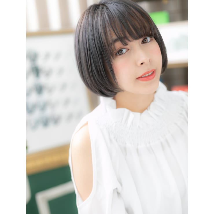黒髪ナチュラルでツヤ透明感 小顔前下がりボブ 個性的 Cover Hair Bliss 川口東口駅前店 カバーヘアブリス カワグチヒガシグチエキマエテン のヘアスタイル 美容院 美容室を予約するなら楽天ビューティ