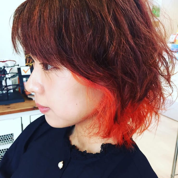 ツートンインナーカラー Avant Guerre アバンゲール のヘアスタイル 美容院 美容室を予約するなら楽天ビューティ