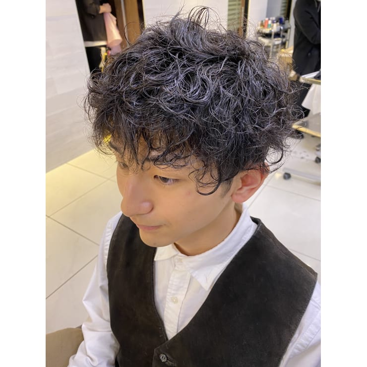 メンズニュアンスパーマスタイル Face 大船 フェイス オオフナ のヘアスタイル 美容院 美容室を予約するなら楽天ビューティ