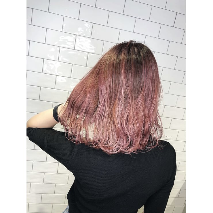 ピンクラベンダー ハイライトバレイヤージュ Loop West ループ ウエスト のヘアスタイル 美容院 美容室を予約するなら楽天ビューティ