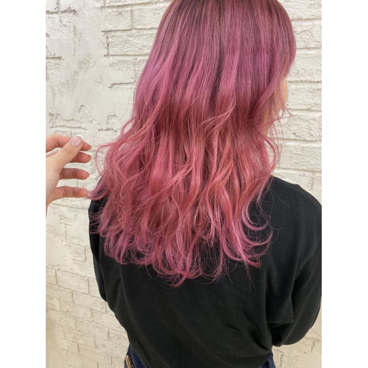 ホットピンクヘアピンクブラウン派手髪ブリーチカラー4097 Prize 池袋西口店 プライズ のヘアスタイル 美容院 美容室を予約するなら楽天ビューティ