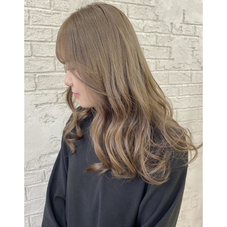 くすみカラーロングヘア伸ばしかけミルクティーベージュ4084