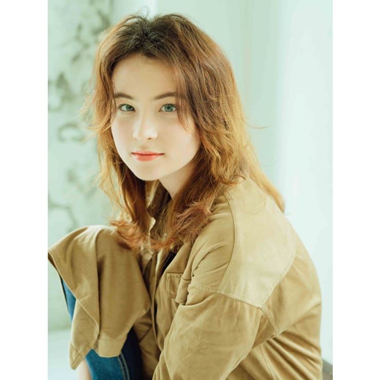 イエロー系グラデーションカラー Fuse 祖師ヶ谷大蔵店 フューズソシガヤオオクラテン のヘアスタイル 美容院 美容室を予約するなら楽天ビューティ