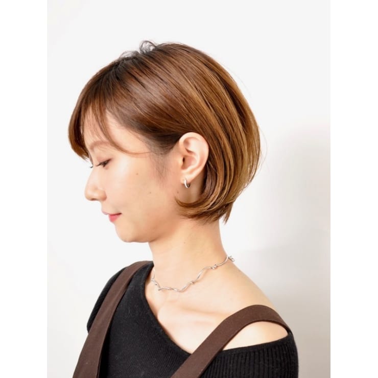 大人の美シルエットショートボブ Beautrium Peninsula ビュートリアム ペニンシュラ のヘアスタイル 美容院 美容室を予約するなら楽天ビューティ