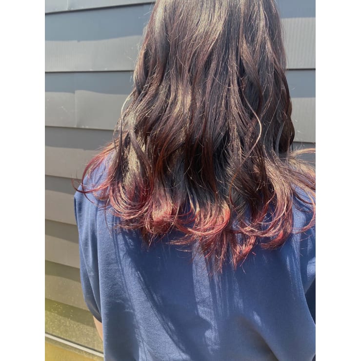 ピンクブラウン 裾カラーピンク アクイール アクイール のヘアスタイル 美容院 美容室を予約するなら楽天ビューティ
