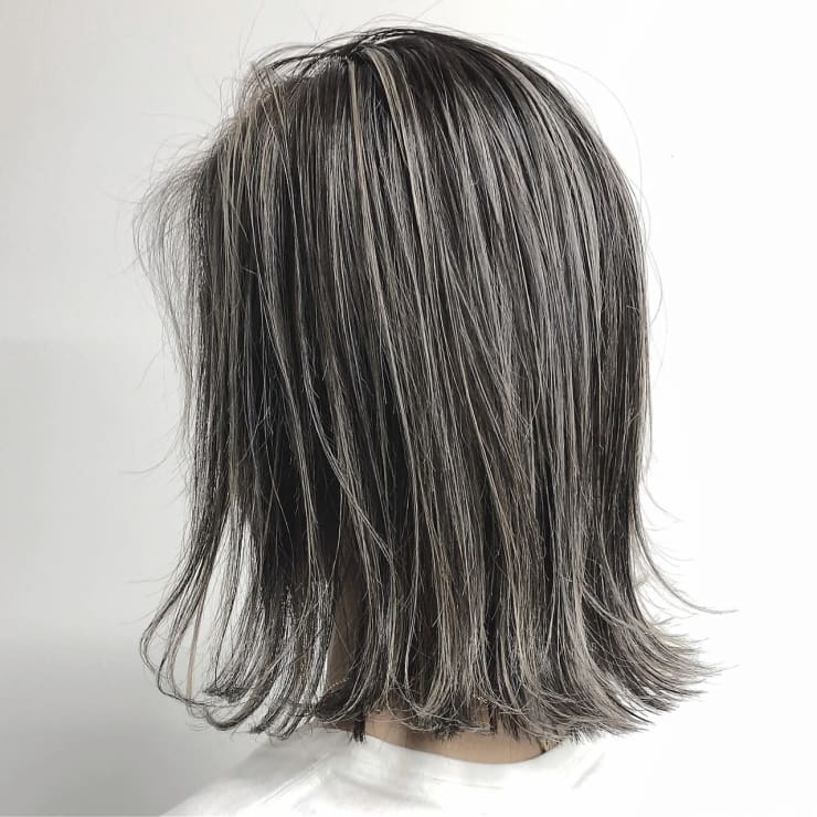 グレーハイライト Siesta By Amble Luxe シエスタ バイ アンブルリュクス のヘアスタイル 美容院 美容室を予約するなら楽天ビューティ